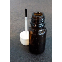 Druppelflesje met borsteltje 